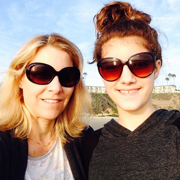 Meet your Posher, Olivia - Picture 3 of 8